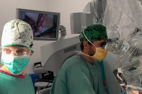 Przełomowa operacja rekonstrukcji piersi z tkanek własnych Pacjentki